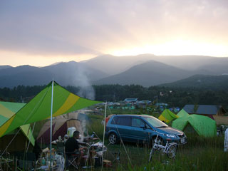 【夕日を背にしたゴン太1号】