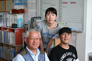 NPO「遠野まごころネット」代表佐藤氏。妻と