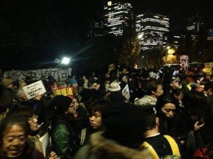 日に日に高まる人々の熱気。もうこれはブームではない。